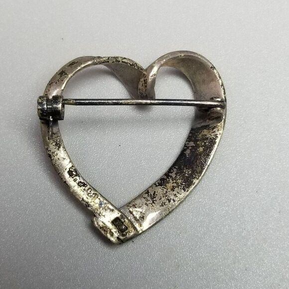 Vintage Sterling Silver Heart Brooch, Marcasite, Love Sweetheart Lapel Pin - Picture 5 of 8